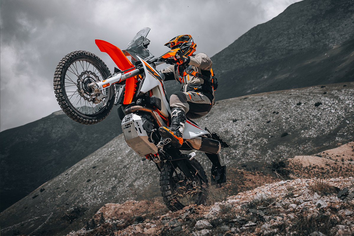 wheeling ktm 690 rallye 2027
