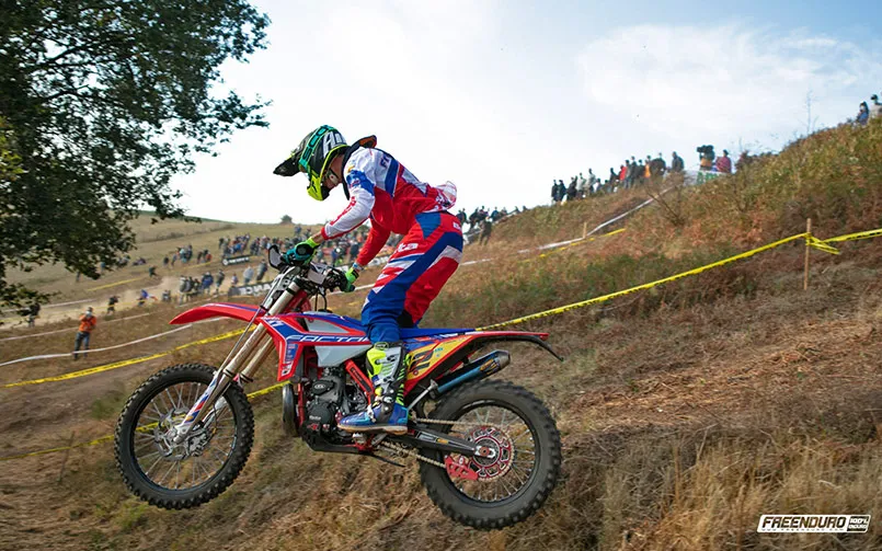 Brad Freeman -Beta fond ecran FREENDURO 2021 02 SM