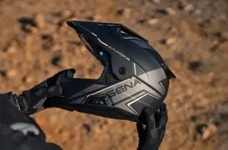 Nouveauté : Sena Outlander, le premier vrai...