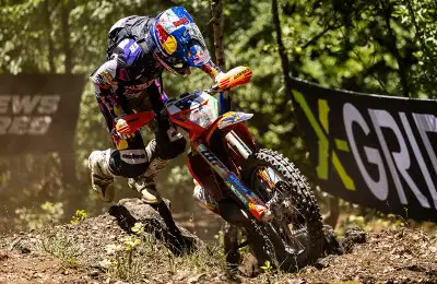 Red Bull Romaniacs 2026 – Jour 1 : Lettenbichler remet les pendules à l'heure ! (+ vidéos)