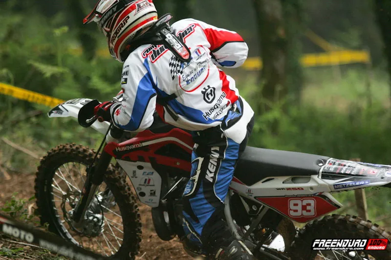 Romain Dumontier à l'attaque Romain Dumontier à l'attaque