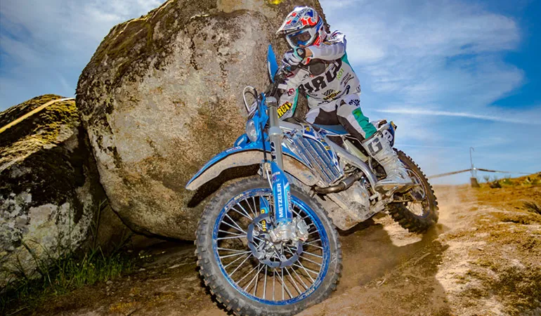 Andréa Verona en tête du junior 1 Andrea verona enduroGP Portugal J2