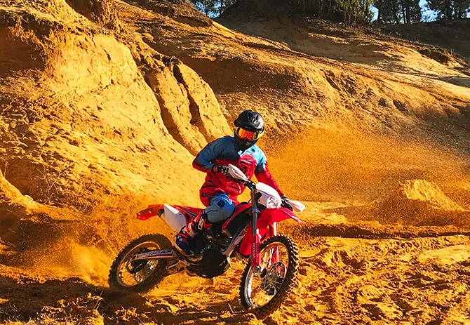 Bellino HONDA RedMoto 2018