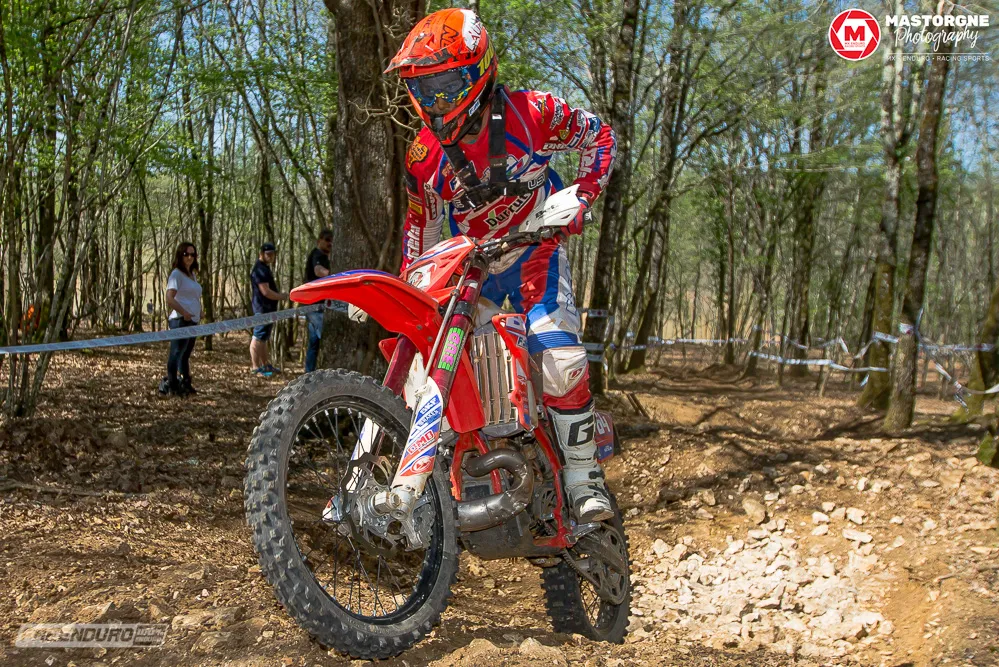 Malade la semaine précédent la course , Anthony Geslin accroche la seconde place et consolide sa place de leader au championnat Anthony Geslin pilote moto enduro Beta