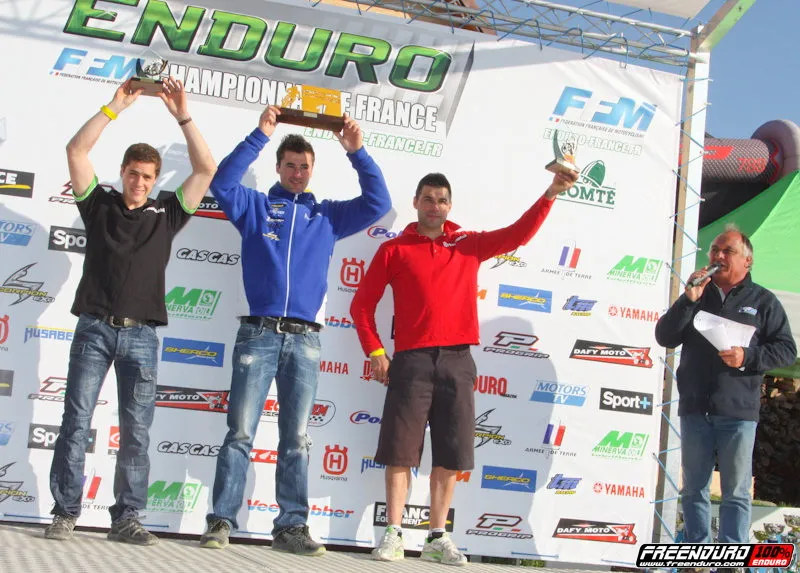 Podium E2 du samedi - Bozzo - Renet -Méo photo podium Enduro 2 Sancey