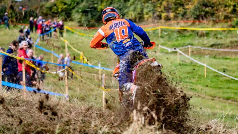Justine Martel pilote KTM  enduro france Voret 2021