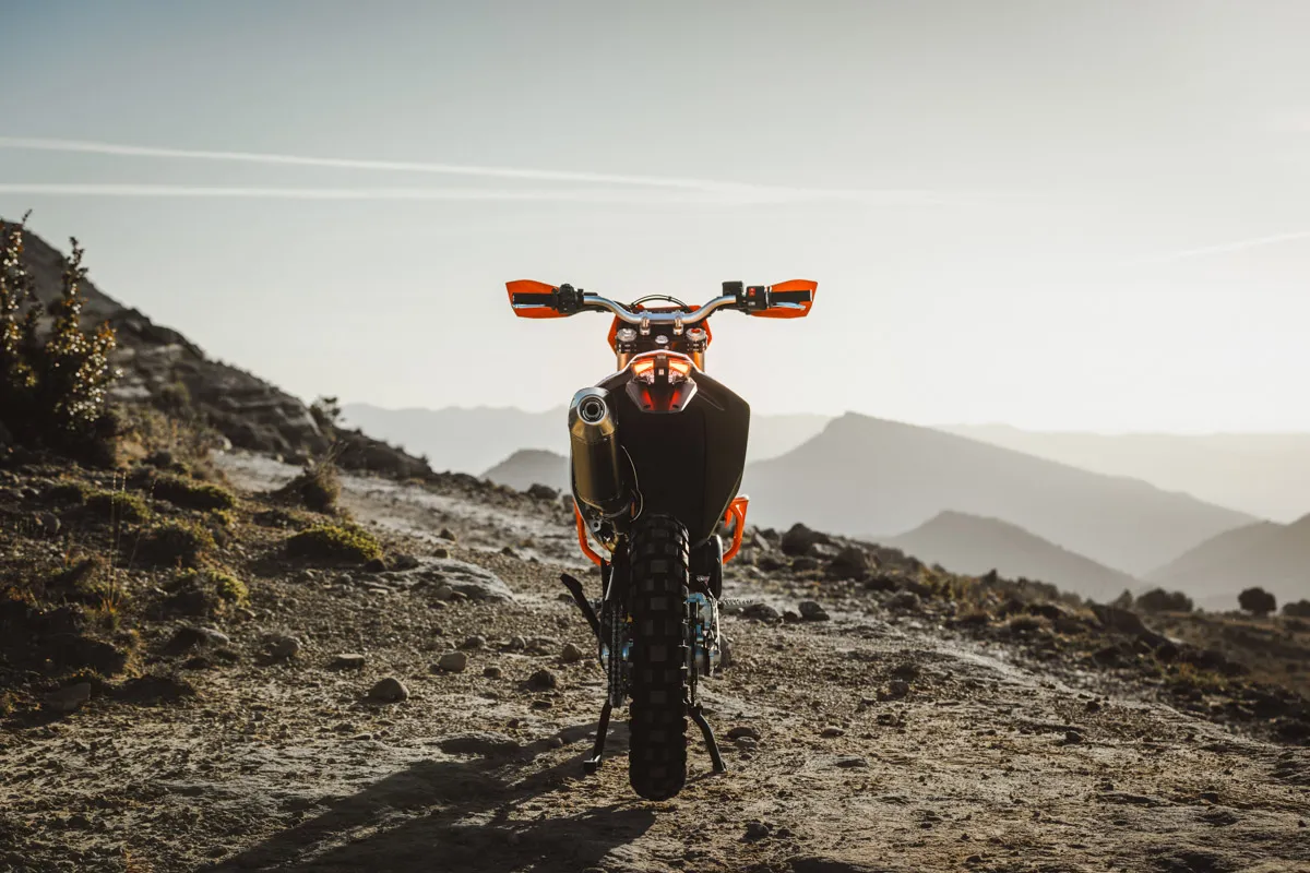 KTM 690 enduro R 2026 4