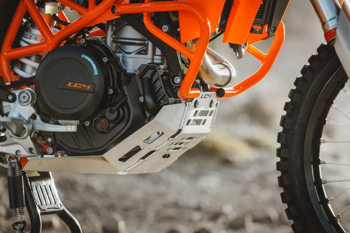 KTM 690 enduro R 2026 5 2
