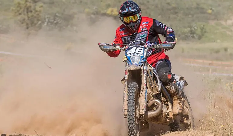 Bon résultat pour Leo Le Quéré qui ce dimanche signe une encourageante 4ème place en Junior 1 LEQUERE TM enduroGP portugal J2