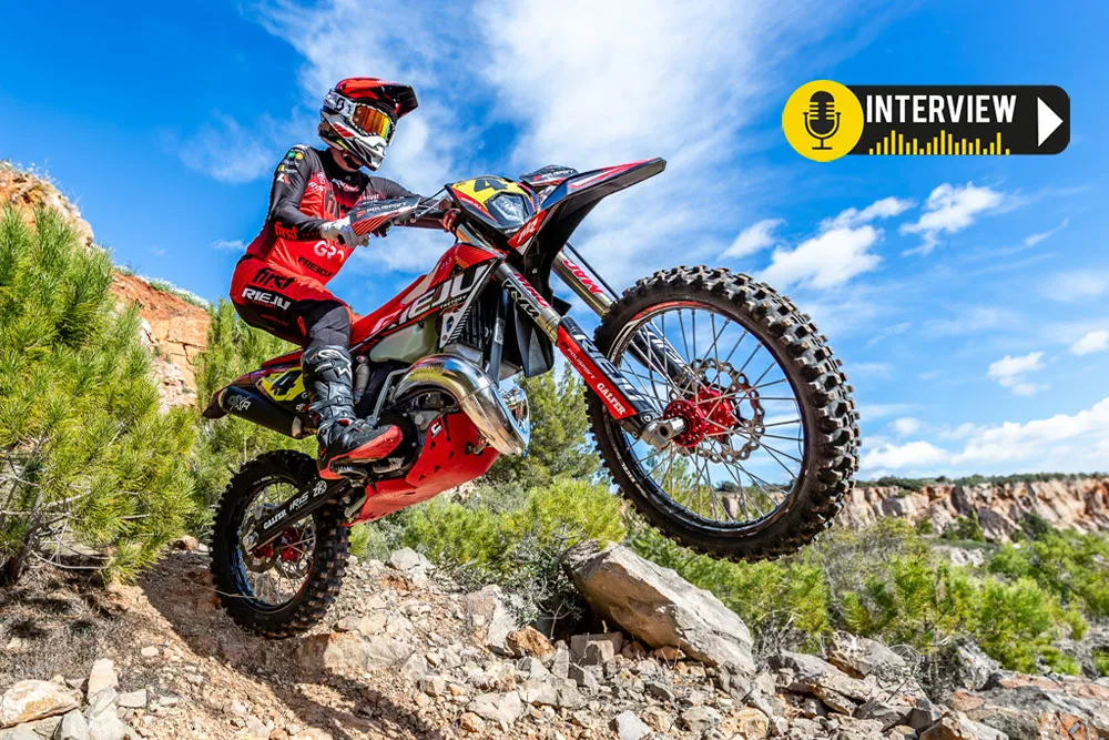  moto Rieju  300 MR Loïc Larrieu 