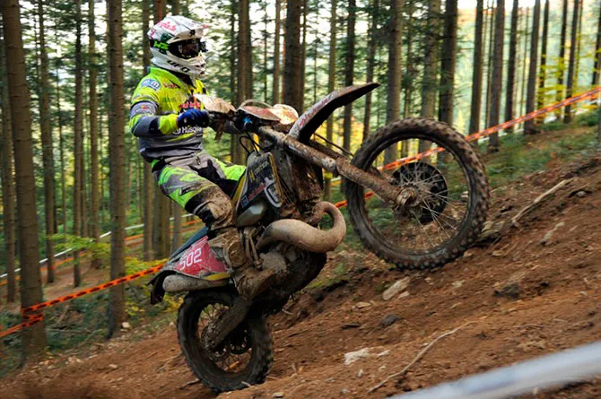 Le track inspector de la F.I.M pour le mondial, Maurizio Micheluz est champion d'Europe 2017 Senior E3 Micheluz Maurizio Italie Husqvarna