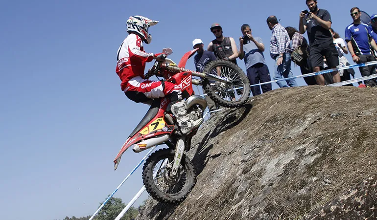 Christophe Nambotin 3ème en enduroGP et qui s'impose en E3 devant Holcombe Nambotin enduroGP 2018 portugal j1
