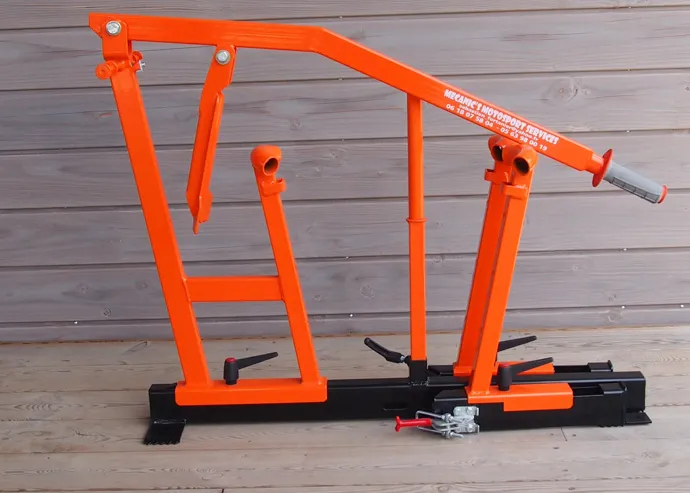 Machine pour démonter les pneus