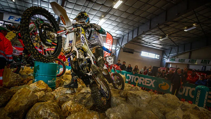 pilote moto superenduro 2021