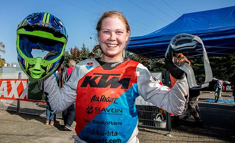Sanna Kärkkäisen la nouvelle championne du monde d'enduro - photo : Henri Salminen Sanna Karkkaisen enduroGP feminine
