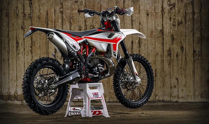 La 200 avec sa toute nouvelle livrée TEST Beta 200 RR 2020 enduro