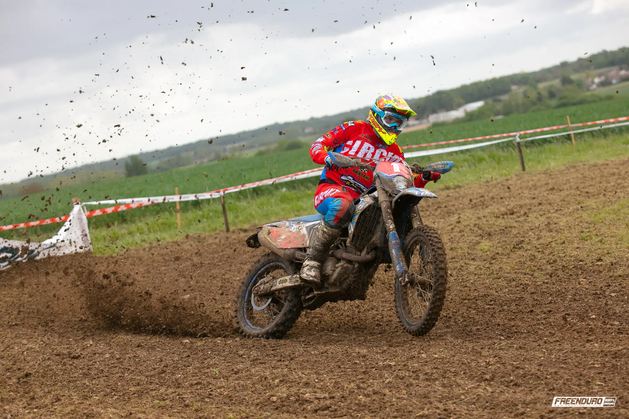 Loïc Larrieu Photo enduro HD: Loïc Larrieu pilote TM Racing enduro France