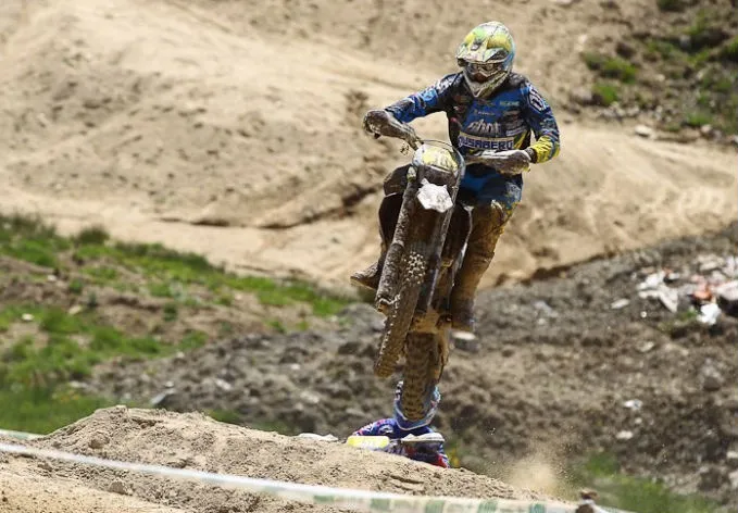 Mathias bellino est monté en puissance au cours de ces 3 jours de course Mathias Bellino jump 450 Husaberg