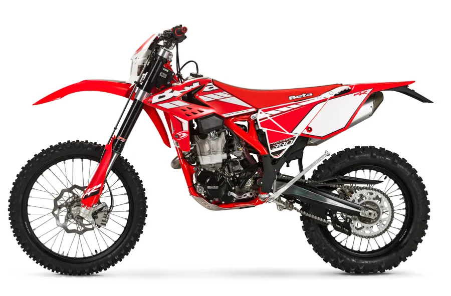 La 390 RR 2015 remplace la 400 des années précédente 390 RR Beta 2015