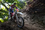 Comparatif enduro : Beta 300 Xtrainer et Beta 300RR 2016