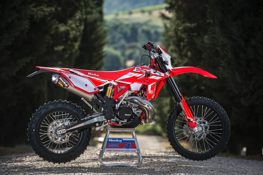 photo HD moto Beta enduro RR 2015 