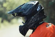 Présentation du casque carbone Nishua