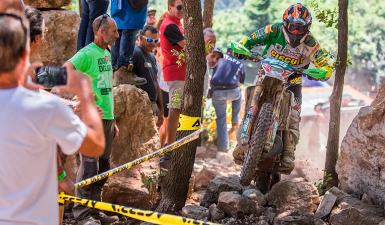 Mattéo Cavallo s'impose en Junior 2 cavallo enduroGP trentino J1