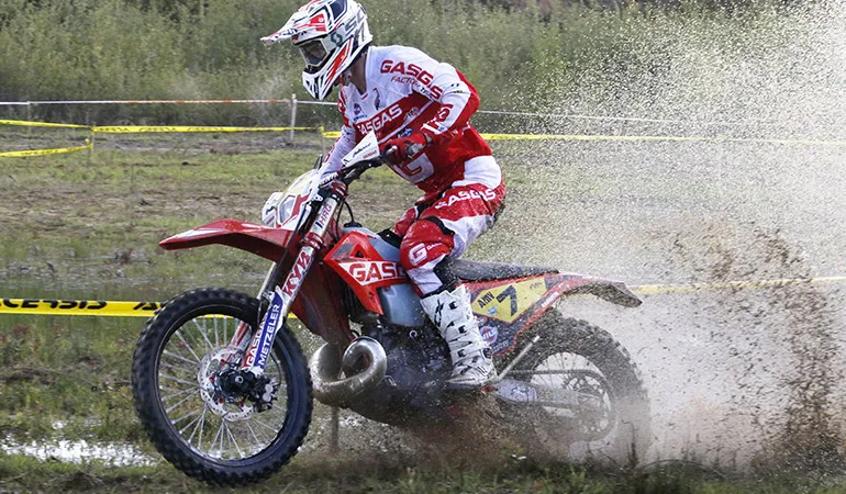 Journée difficile pour Nambotin qui termine 1 en EGP et 3 en E3 christophe Nambotin enduroGP espagne 2018 J1