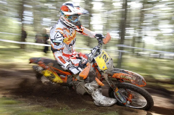 Nambot' se rattrape après avec un super test catastrophique moto enduro KTM 300 EXC