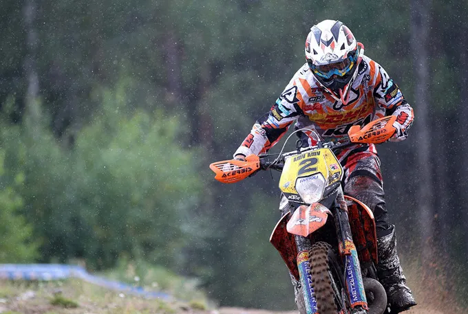 Nanbotin en route vers le titre Christophe Nanbotin pilote KTM racing