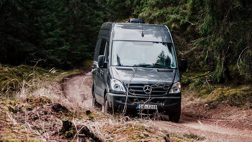 Fourgon Mercedes transport moto