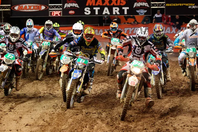 les Juniors au Super Enduro de Liverpool Départ super enduro Junior 2014