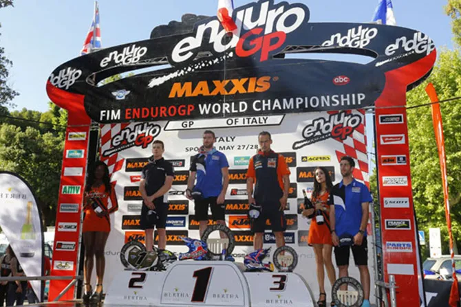 Le podium en enduroGP de cette seconde journée en Italie endurogp.podiumJ2 Italie