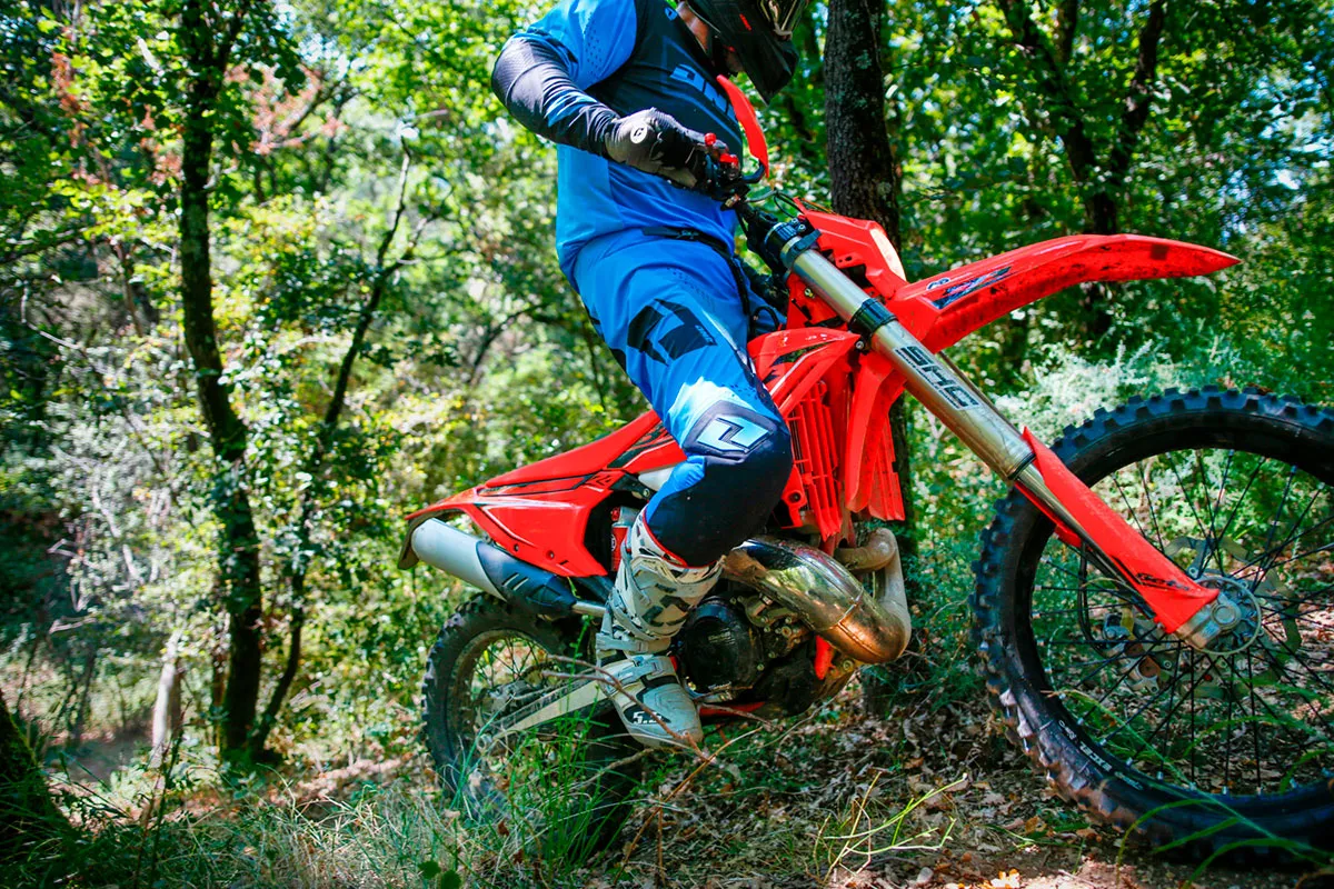 essais grimpette enduro hard freenduro