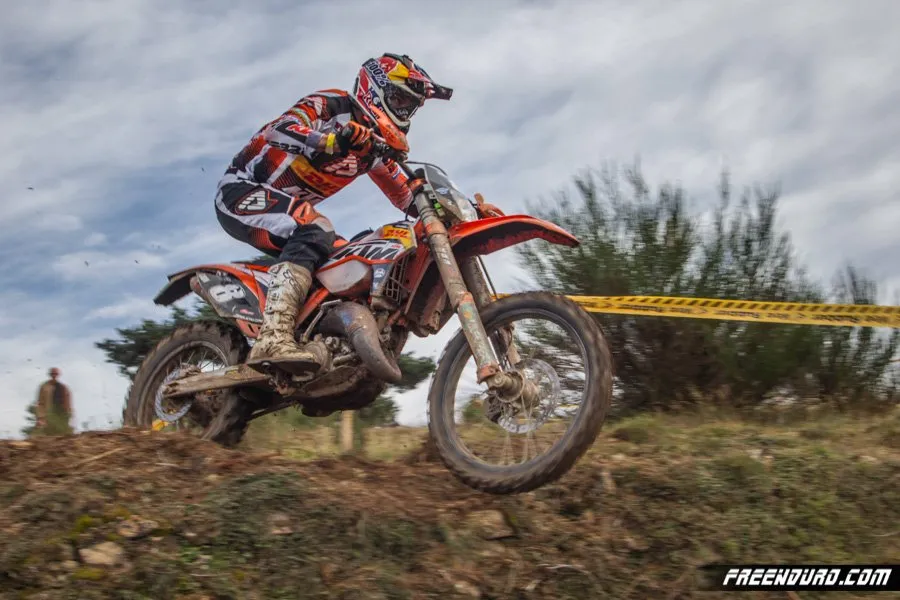 Antoine Méo champion de France d'enduro E1 avec la 125 KTM photo HD enduro = antoine méo KTM