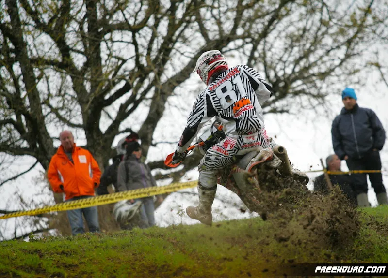 Jeremy Tarroux sur ces terres s'impose devant Pela Renet Jeremy Tarroux KTM