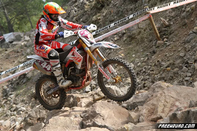 Laïa SANZ remporte son premier titre de Championne du Monde d'Enduro Laïa SANZ (E - Gas Gas) remporte son premier titre de Championne du Monde d'Enduro