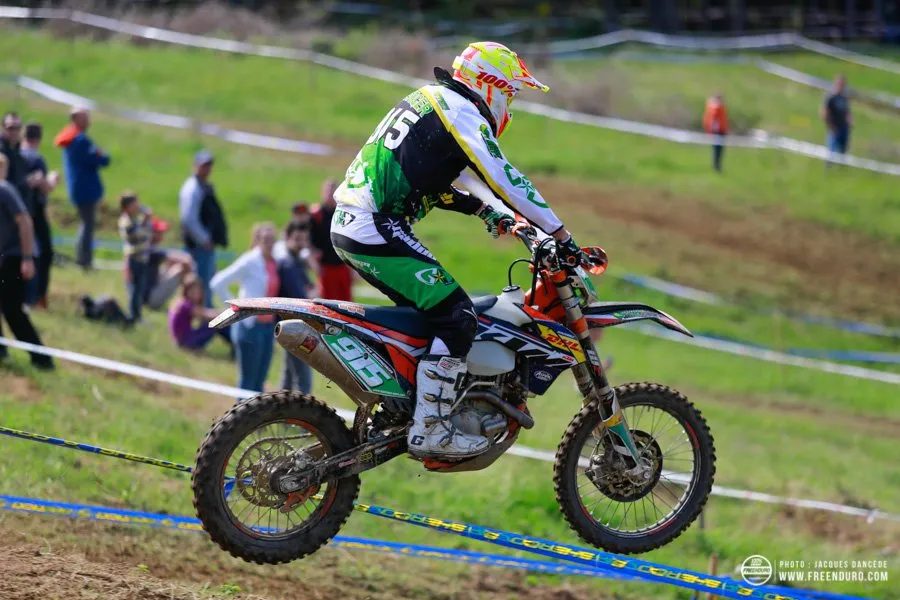 Pilote enduro KTM - championnat de France à Privas