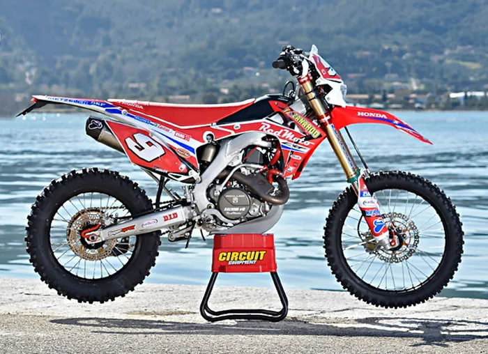 Honda 450 CRF R enduro 2015 Red moto moto Honda 450 CRF R enduro 2015 Alex Salvini