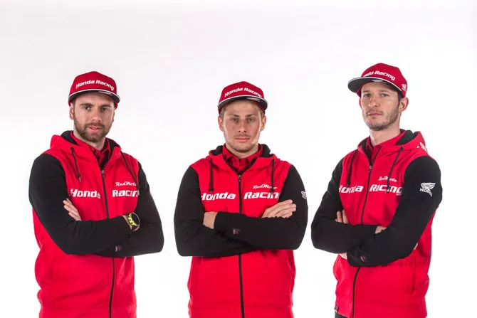 De gauche à droite : Thomas Oldrati, Emanuele Facchetti et Davide Guarneri honda redmoto enduro 2018 5
