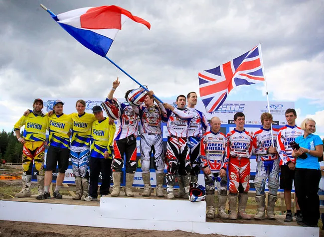 le podium junior des ISDE 2011 avec les Bleus sur la plus haute marche © Mikko-Pekka Purho / SML