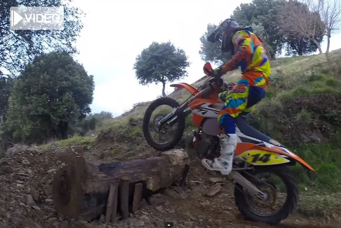 Jeremy Joly  pilote KTM France a l'entrainement avec sa KTM  300 EXC
