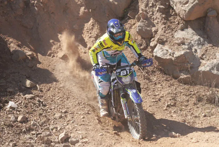 Jeremy Tarroux pilote moto enduro  dans le  team Sherco 