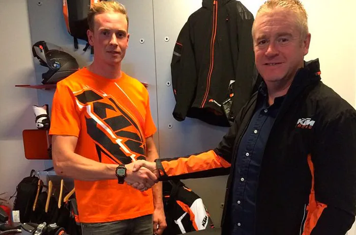Joakim Ljunggren signe KTM 