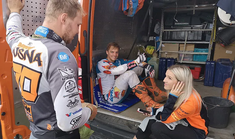 Une journée de course un peu plus cool que l'Erzberg pur Jonny Walker jonny walker WESS trefle lozerien