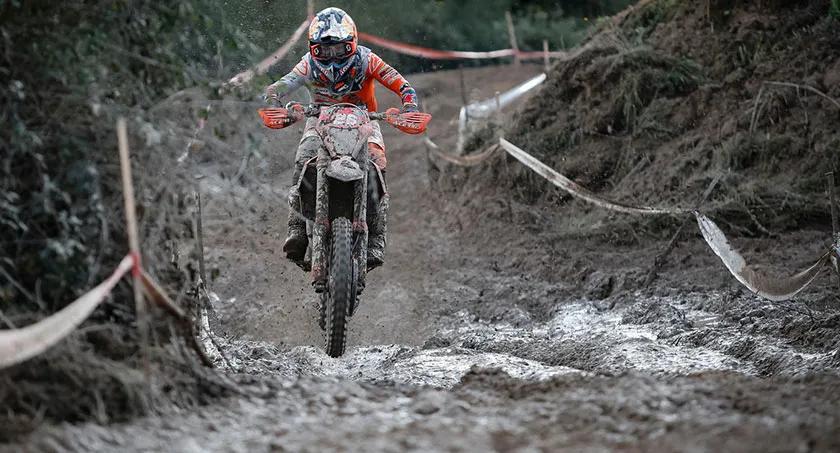 Cette victoire de Josep Garcia sera-t-elle le signe du retour de KTM en mondial ? josep garcia enduroGP portugal 2020 j2