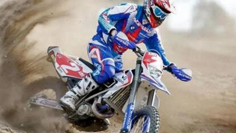 Juha Salminin au guidon de la BMW enduro