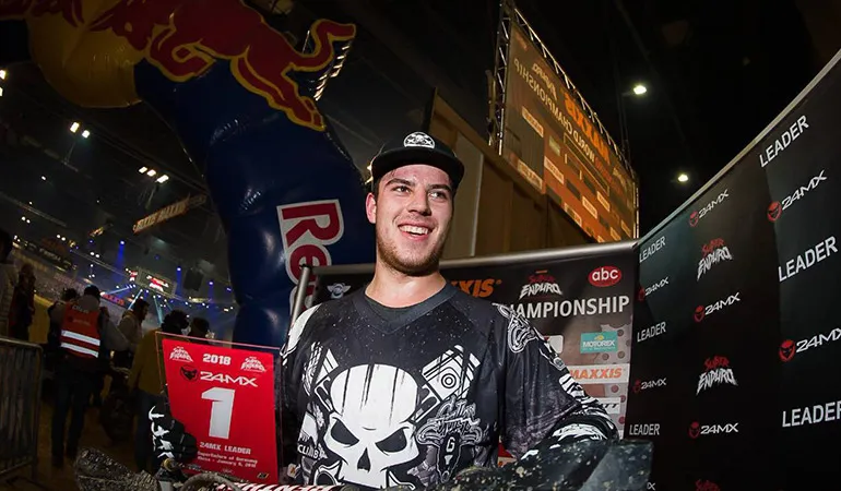 Dès sa deuxième siason et a seulement 21 ans le jeune Allemand décroche un premier titre modial kevin gallas super encuro champ 18