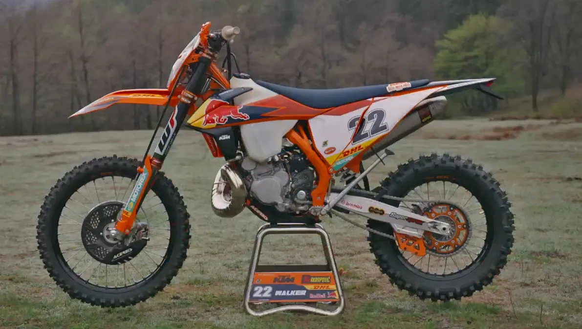 Vue d'ensemble de la moto de Jonny Walker pour le WESS 2019 kmt 300 2020 2