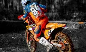 Premières images de la KTM 300 EXC 2024 Premières images de la KTM 300 EXC 2024